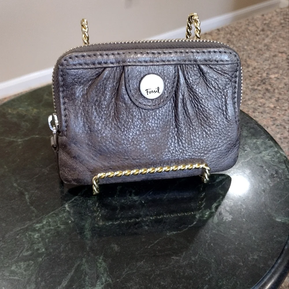 Fossil  Leather Wallet Silver Gray Metallic Corner Zip Around wallet